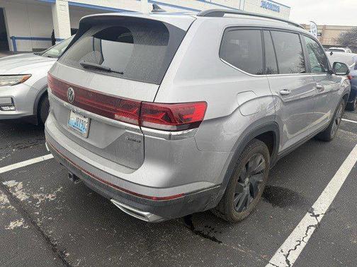 2024 Volkswagen Atlas 2.0T SE w/Technology 4MOTION