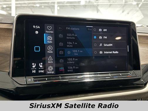 2024 Volkswagen Atlas 2.0T SE w/Technology 4MOTION