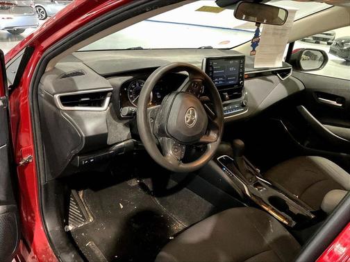 Barcelona Red Metallic 2021 Toyota Corolla LE