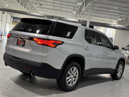 2022 Chevrolet Traverse LS