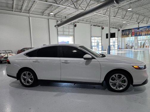 2023 Honda Accord LX 1.5T