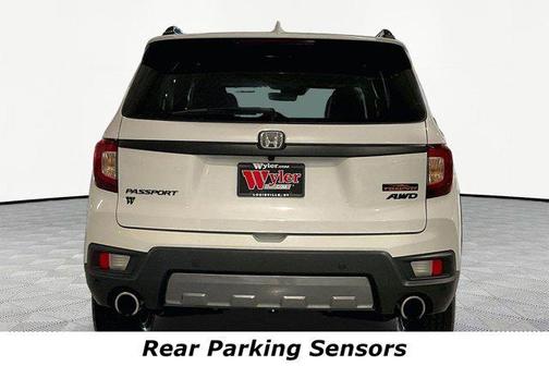 Platinum White Pearl 2023 Honda Passport AWD TrailSport
