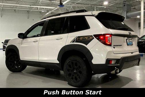 Platinum White Pearl 2023 Honda Passport AWD TrailSport