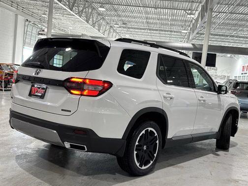 2026 Honda Pilot Touring 8-Passenger