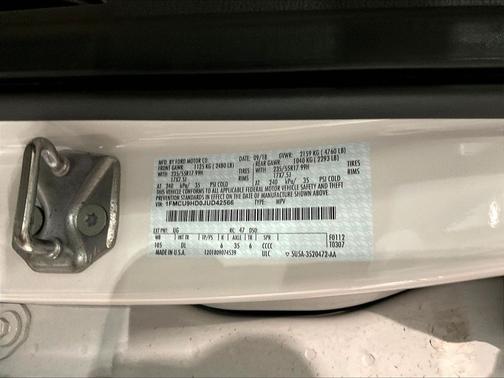 White Platinum 2018 Ford Escape SEL
