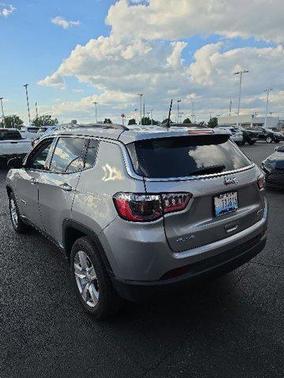Billet Silver Metallic Clearcoat 2022 Jeep Compass Latitude