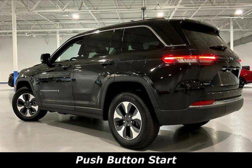2022 Jeep Grand Cherokee 4xe Base