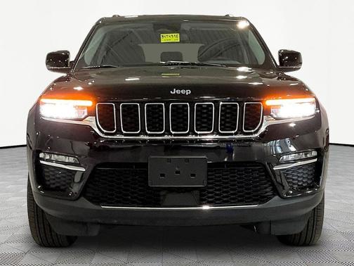 Diamond Black Crystal Pearlcoat 2022 Jeep Grand Cherokee 4xe Base