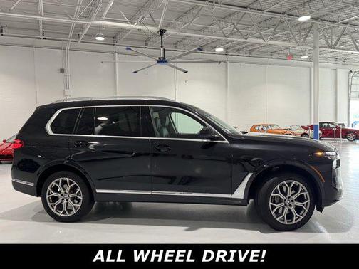 2025 BMW X7 xDrive40i