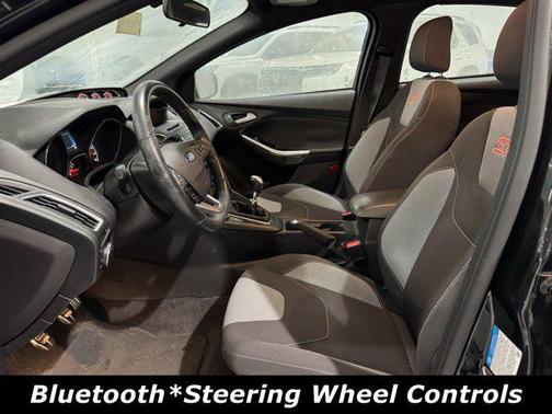 Tuxedo Black 2015 Ford Focus ST
