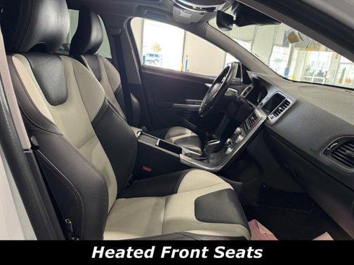 2018 Volvo V60 Cross Country T5