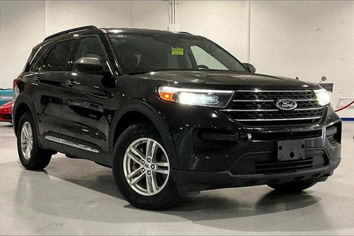 Black Metallic 2023 Ford Explorer XLT