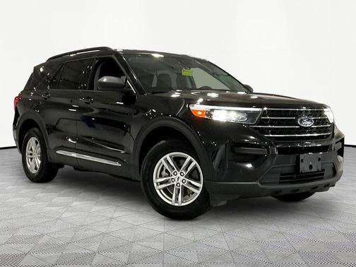 Black Metallic 2023 Ford Explorer XLT