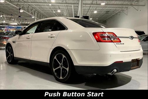 White Platinum 2016 Ford Taurus SEL