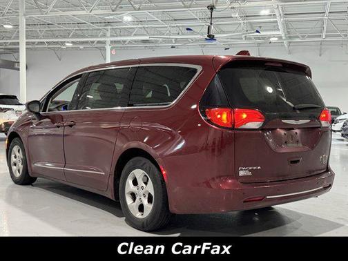 2017 Chrysler Pacifica LX