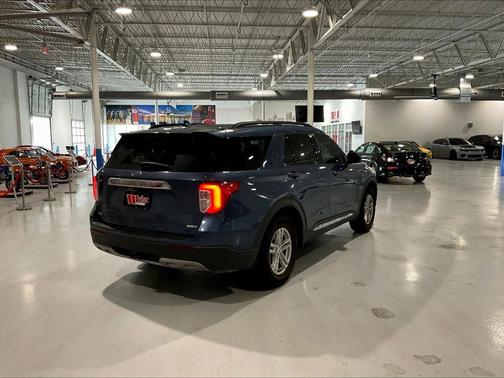 Blue Metallic 2020 Ford Explorer XLT