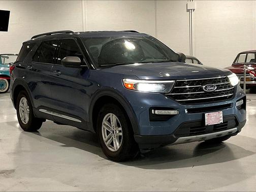 Blue Metallic 2020 Ford Explorer XLT