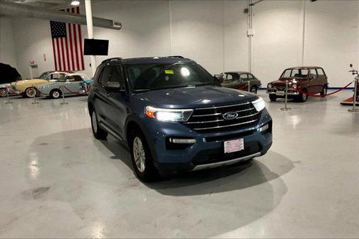 Blue Metallic 2020 Ford Explorer XLT