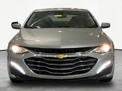 Sterling Gray Metallic 2024 Chevrolet Malibu FWD 1LT