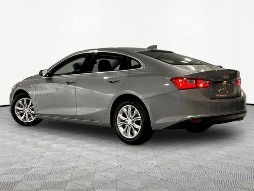 Sterling Gray Metallic 2024 Chevrolet Malibu FWD 1LT