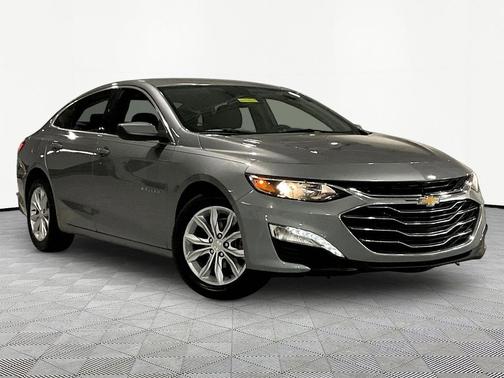 Sterling Gray Metallic 2024 Chevrolet Malibu FWD 1LT