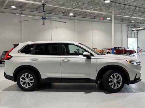 2025 Honda CR-V LX 2WD