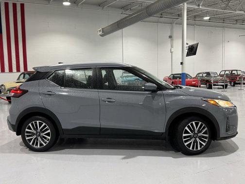 2022 Nissan Kicks SV