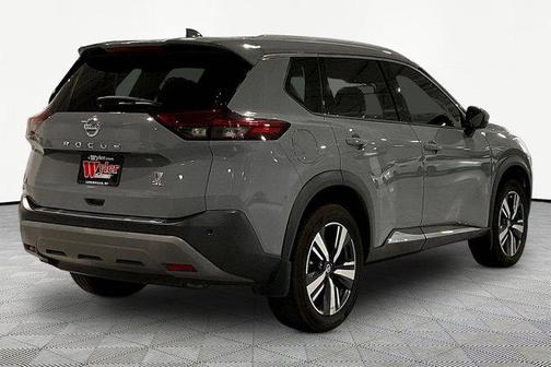 Boulder Gray Pearl 2021 Nissan Rogue SL