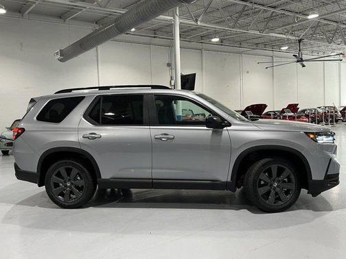 2025 Honda Pilot Sport