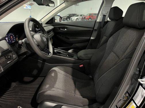 2025 Honda Accord LX 1.5T