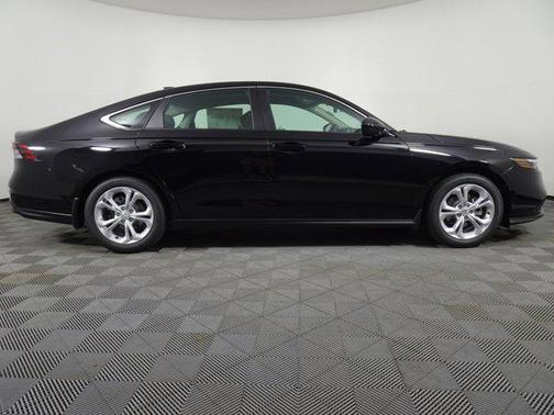 2025 Honda Accord LX 1.5T