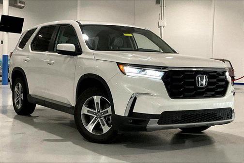 Platinum White 2025 Honda Pilot EX-L