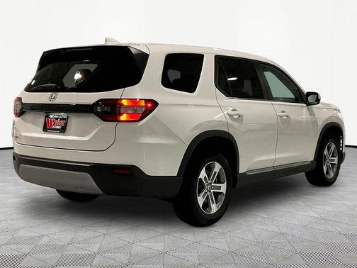Platinum White 2025 Honda Pilot EX-L