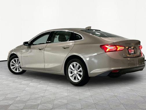 Mineral Gray Metallic 2022 Chevrolet Malibu FWD LT
