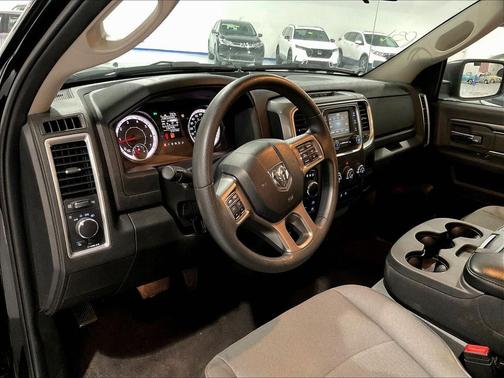 Diamond Black Crystal Pearlcoat 2024 RAM 1500 Classic SLT