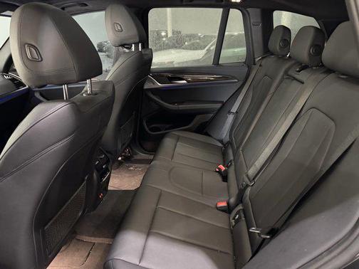 2021 BMW X3 M40i