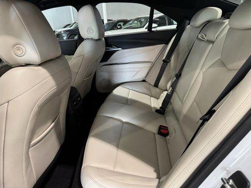 2023 Cadillac CT4 Luxury