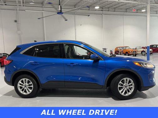 2020 Ford Escape SE