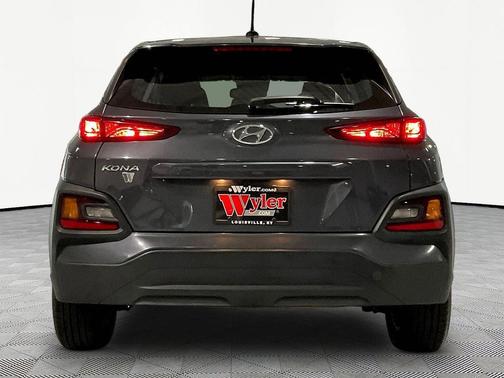 Thunder Gray 2021 Hyundai KONA SE