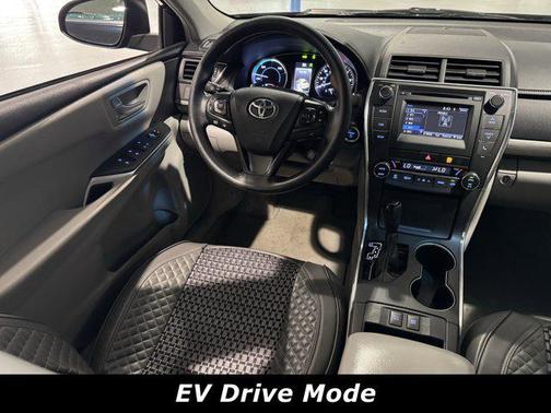 2017 Toyota Camry Hybrid LE