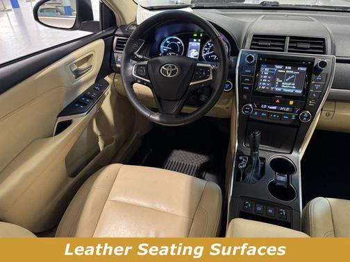 2017 Toyota Camry Hybrid XLE