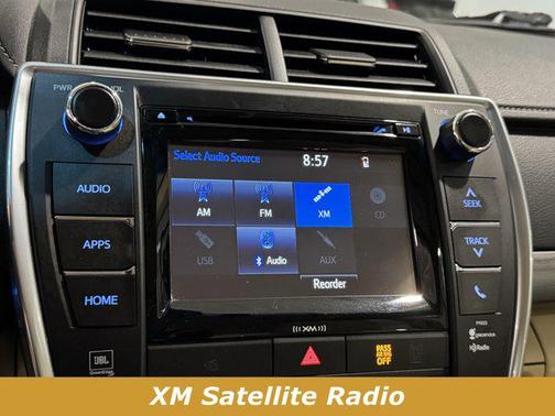 2017 Toyota Camry Hybrid XLE