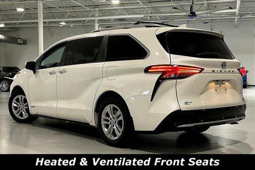 2021 Toyota Sienna Limited 7-Passenger