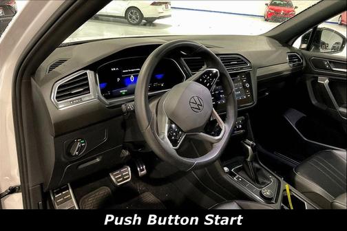 Oryx White Pearl 2022 Volkswagen Tiguan 2.0T SE R-Line Black 4MOTION