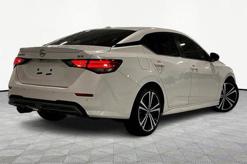 Aspen White Tricoat 2021 Nissan Sentra SR