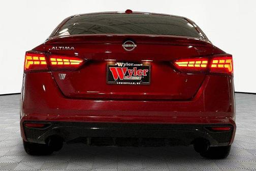 Scarlet Ember Tintcoat 2023 Nissan Altima SR FWD