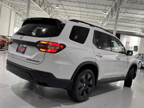 2026 Honda Pilot Black Edition