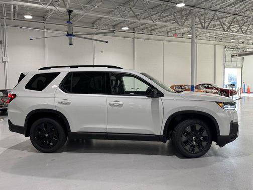 2026 Honda Pilot Black Edition