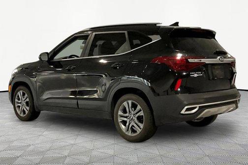 Cherry Black 2021 Kia Seltos S