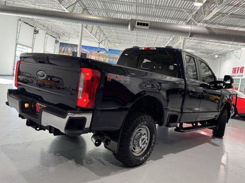 2023 Ford F-350 XL